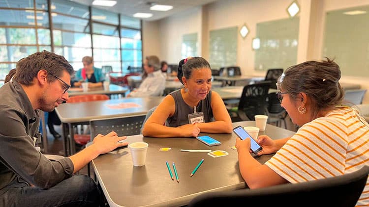 Imagen para la noticia: Con éxito se desarrolló taller en habilidades digitales para docentes